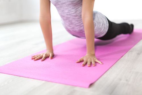 Yoga 374101 resized